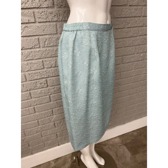 Leslie Fay Women Blue Floral Embossed Skirt Suit Size 12P - Picture 7 of 10